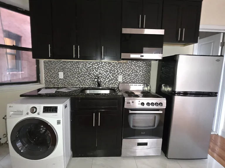 30 Rogers Ave #3A — Photo 10