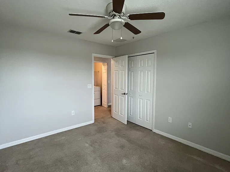 2400 Seven Oaks Dr — Photo 8