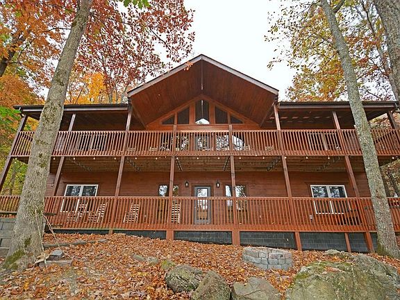 2nd image of 4115 Hickory Hollow Way