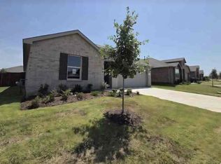 1033 Foxburg Dr, Fort Worth, TX 76131