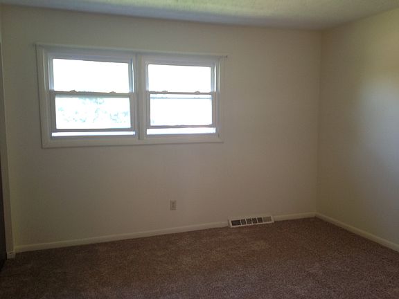 2nd image of 2148 Kenyon St APT C