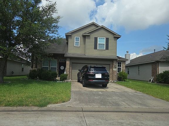 3rd image of 10111 Larch Creek Ct