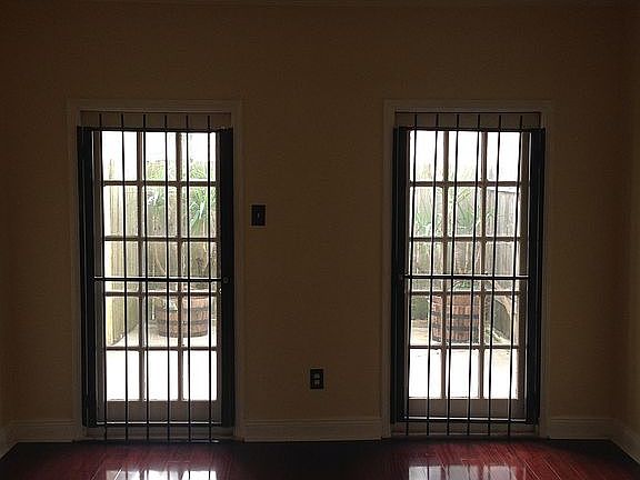 4th image of 4600 Laurel St #B2