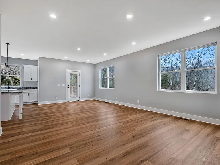 125 Scenic Ln — Photo 21