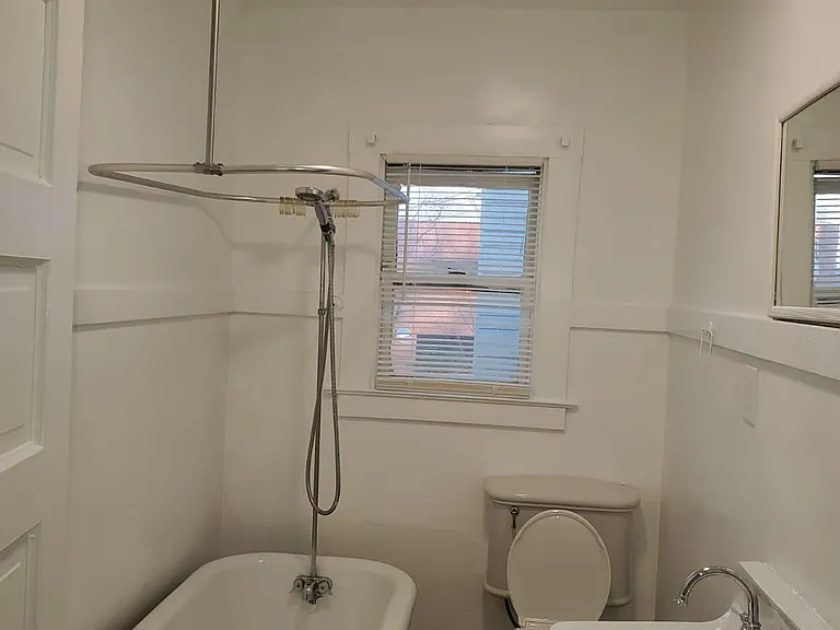 1235 T St — Photo 17