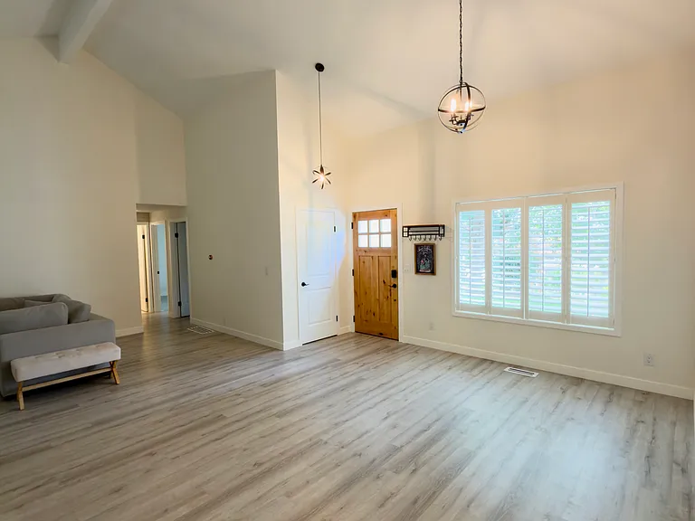 1354 SE 51st Ave — Photo 9