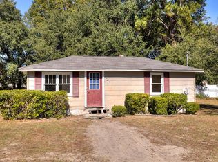 3 Thomas Dr, Sumter, SC 29150