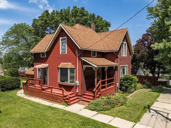 645 North Pine Street, Reedsburg, WI 53959