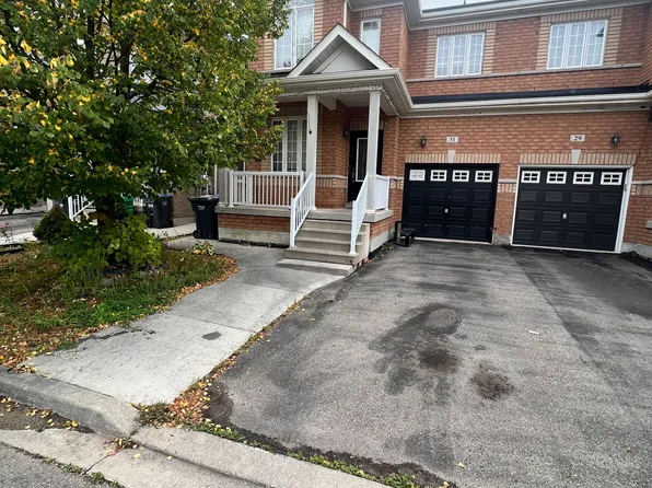 31 Vincent St, Brampton, ON L6R 0G8
