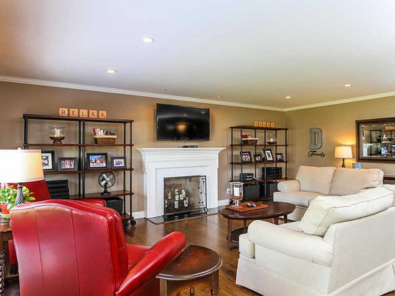 5th image of 2649 Beechwood Dr SE