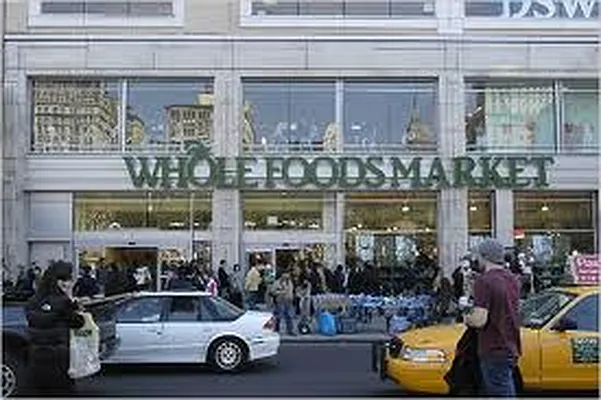 Sold by R New York | media 25