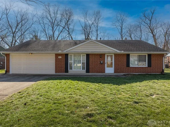 4447 Hillcrest Dr, Bellbrook, OH 45305