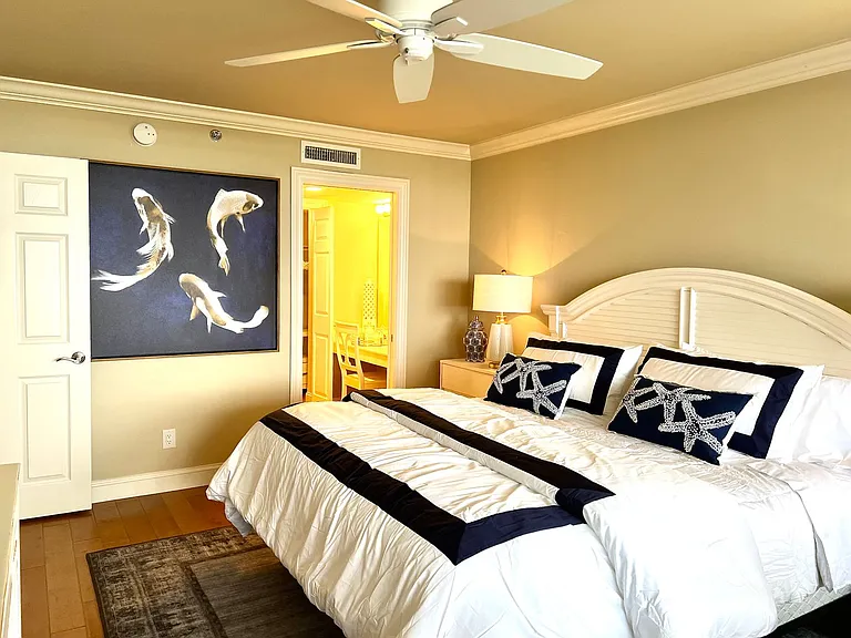 5550 Heron Point Dr #702 — Photo 11