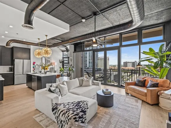 175 2nd St S APT 809, Saint Petersburg, FL 33701