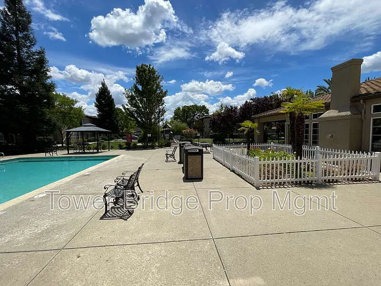4200 E Commerce Way #2213 — Photo 35