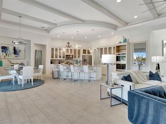 5th image of 4726 Agualinda BLVD