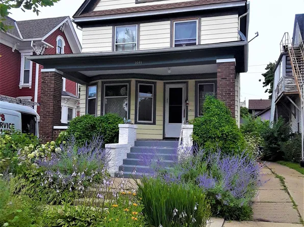 1041 College Ave, Racine, WI 53403