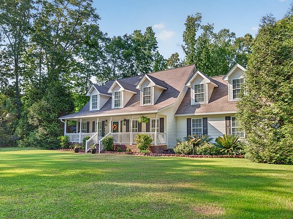 5th image of 28 Santee Lakes Ct