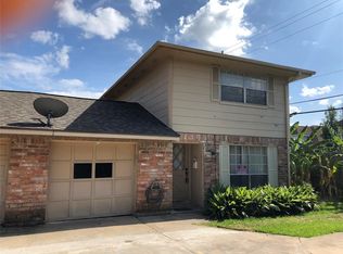 6502 S Briar Bayou Dr, Houston, TX 77072