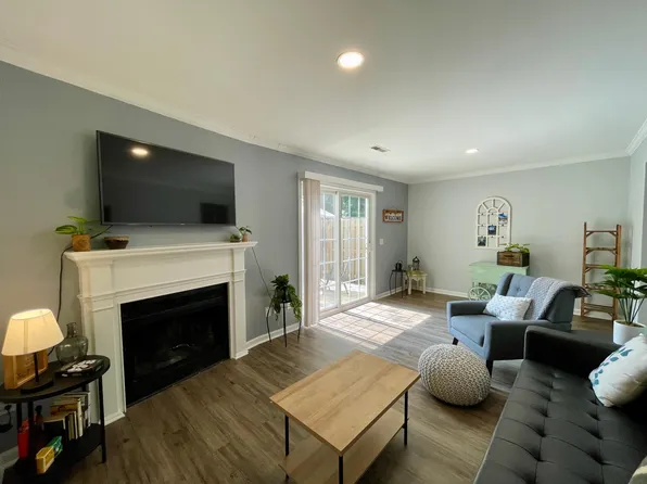 4225 Baylor St, Greensboro, NC 27455