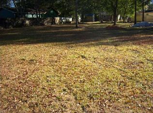 409 Pinehill Dr, Mobile, AL 36606