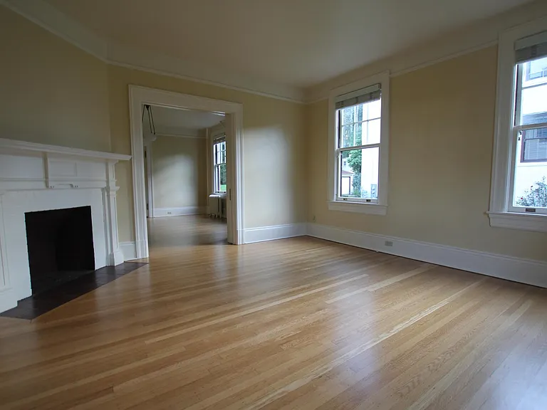 1326 Kobbe Ave #B — Photo 3