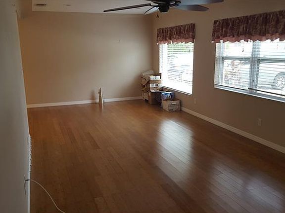 3rd image of 4210 28th Ave N