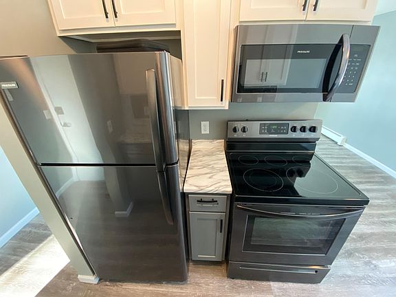4th image of 3407 Harriet Ave S
