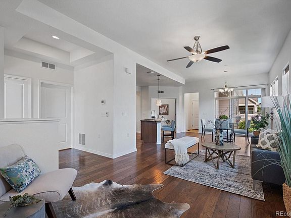 4th image of 2290 Park Lane