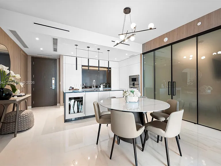 300 Biscayne Boulevard Way #1605 — Photo 8