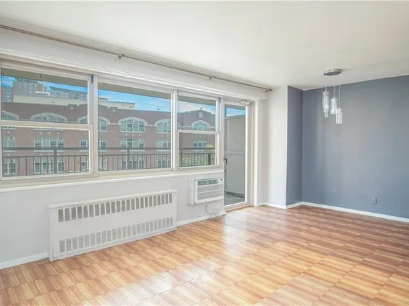 2925 W 5th St APT 7A, Brooklyn, NY 11224