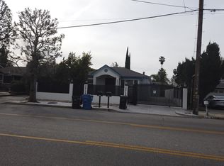 22734 Burbank Blvd, Woodland Hills, CA 91367