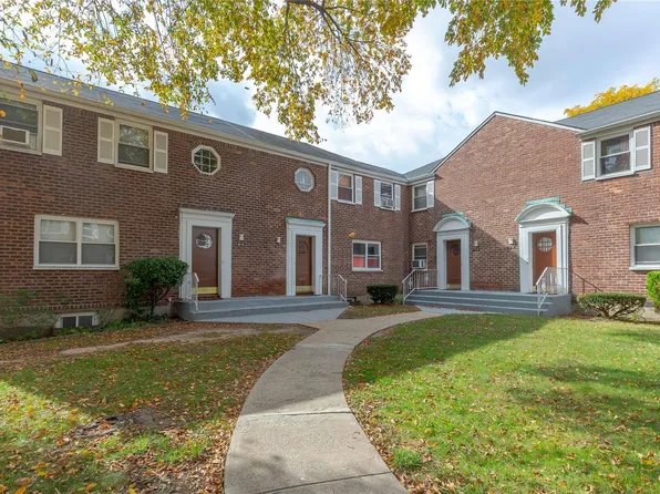 131-64 234th Street #1, Rosedale, NY 11422