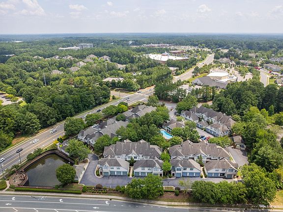 5th image of 305 Presque Isle Ln #305