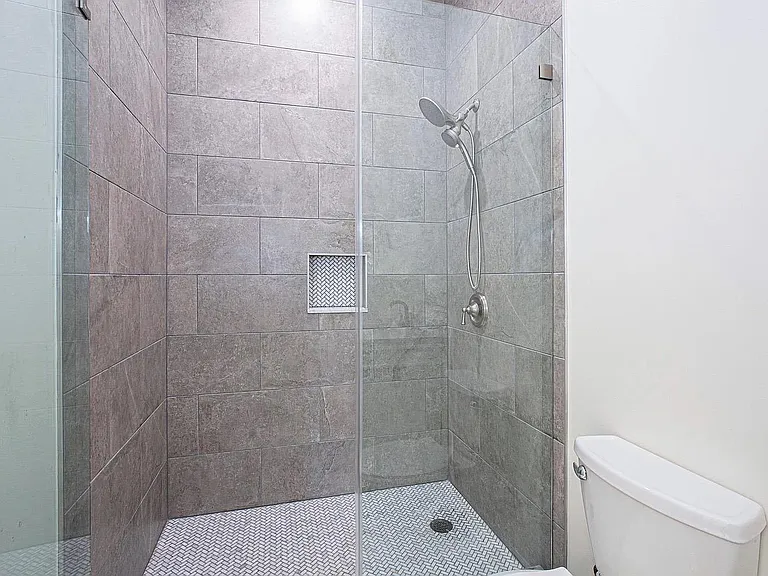2757 Paloma St — Photo 14