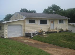 243 Toulon Dr, Saint Louis, MO 63129