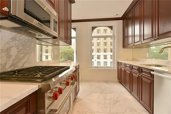 Sold by Trump International Realty | media 17