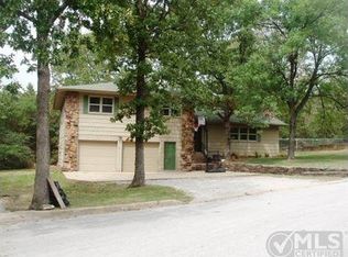 408 Valley Ave, Berryville, AR 72616