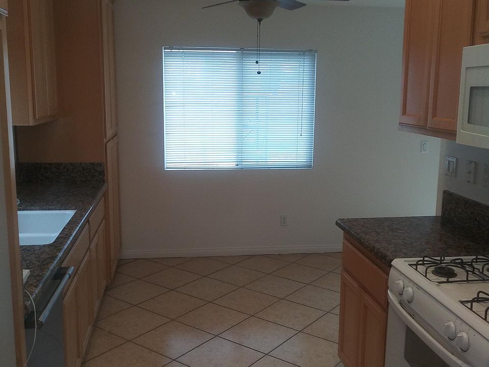1st image of 330 Idyllwild Dr