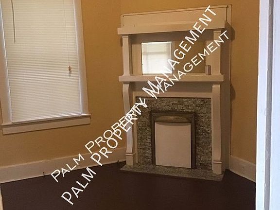 4th image of 1013 E Park Ave