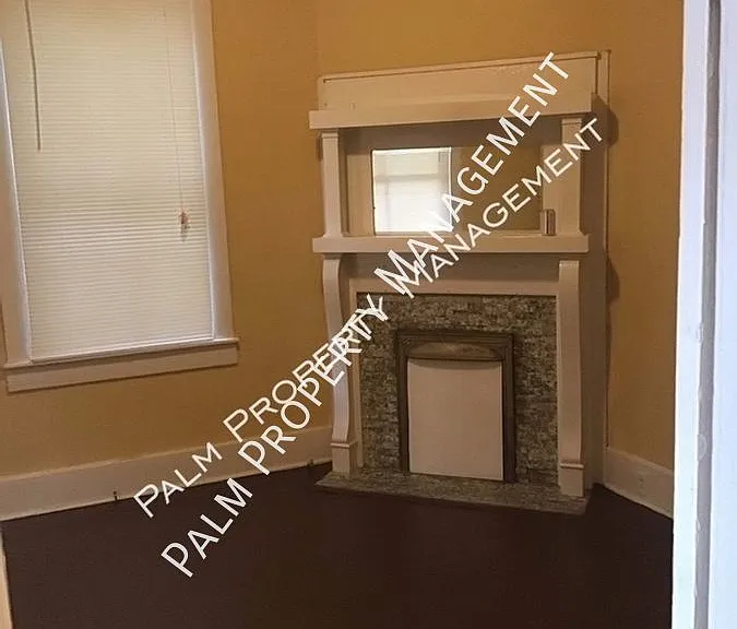 1013 E Park Ave — Photo 4