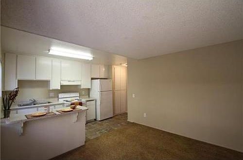 5th image of 5069 University Ave APT 7