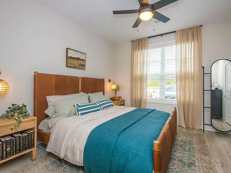 Middle Sound West Apartments — Photo 60