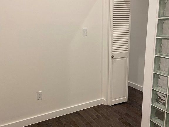 5th image of 500 E 13th St APT 1A