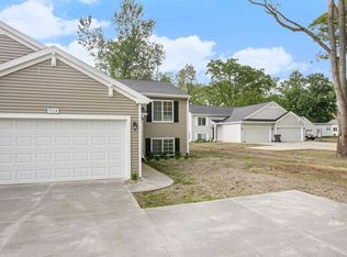 114 Mackenzie St, White Pigeon, MI 49099