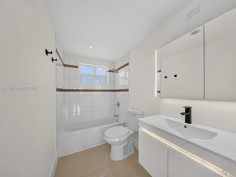 9351 Fontainebleau Blvd #B415 — Photo 23