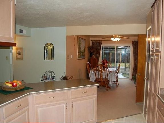 3rd image of 4445 La Mesa Ave