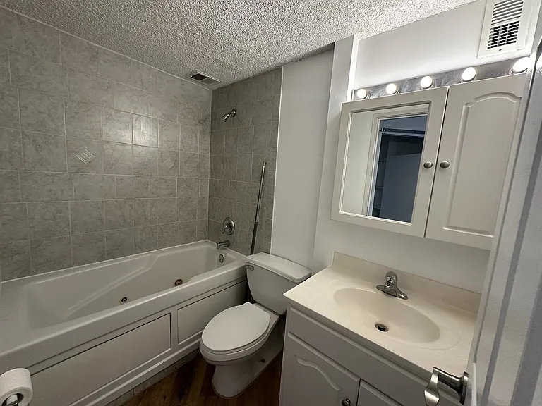 1750 N Marywood Ave #204 — Photo 11