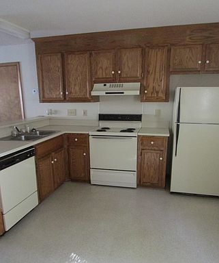 3rd image of 3456 Jondon Ln APT D