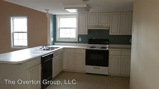 3rd image of 3459 Westgate Dr